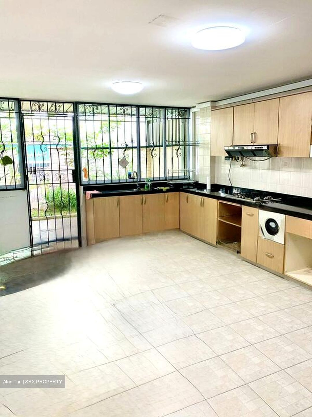 Golden Hill Estate (D20), Terrace #573202551